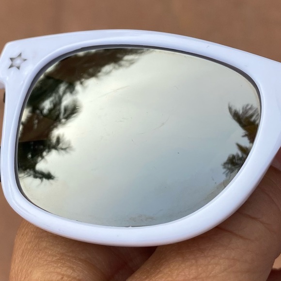 Star Wars Storm Trooper sunglasses with handled case - Picture 13 of 14